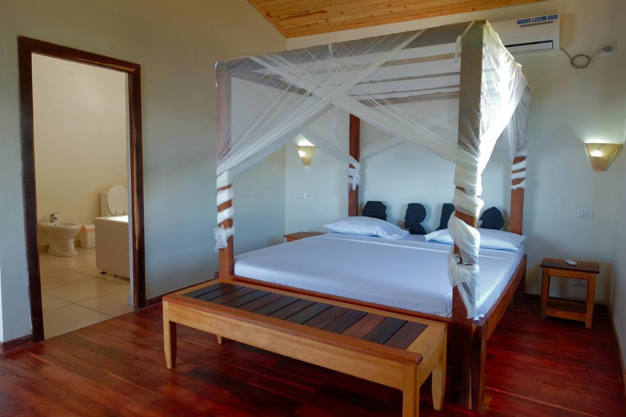 Emeraude Lodge Andilana Exterior photo